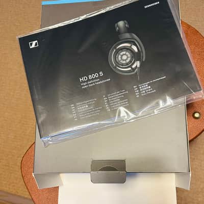 Sennheiser HD 800 S Headphones 2010s - Black image 9