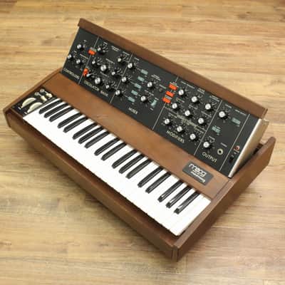 MOOG MINIMOOG MODEL D (Late Model) [12645] (04/17)