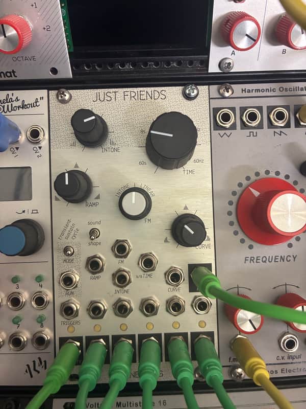 Mannequins Just Friends V2