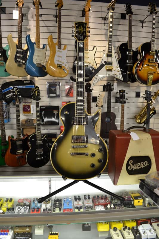 Gibson Les Paul Custom 1983 Silverburst ... This guitar does not suck image 1