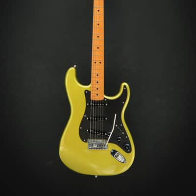Fender American Ultra II Stratocaster Pre-Owned image 2