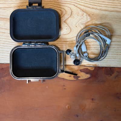 Mackie MP-360 In-Ear Monitors - 15 Ohms 2020 - Present - Clear image 5