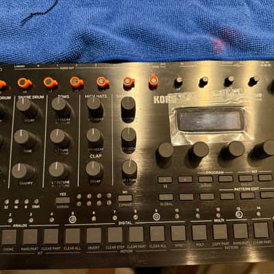 Korg Drumlogue Hybrid Drum Machine 2022 - Present - Black image 3