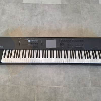 Korg M50 88 Workstation Keyboard