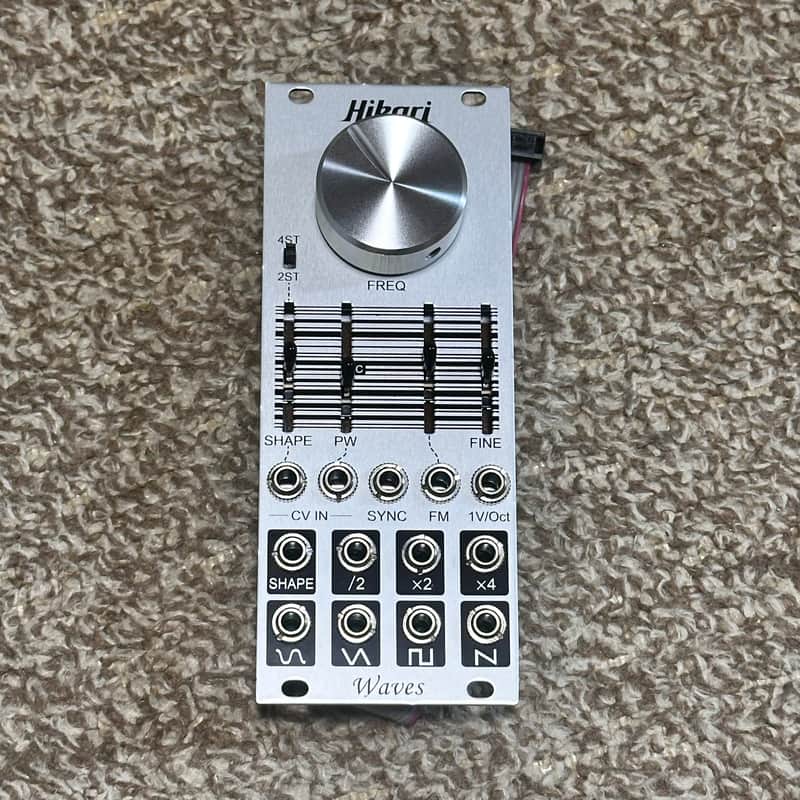 Hikari Instruments WAVES Analog VCO + Waveshaper [Mint] image 1