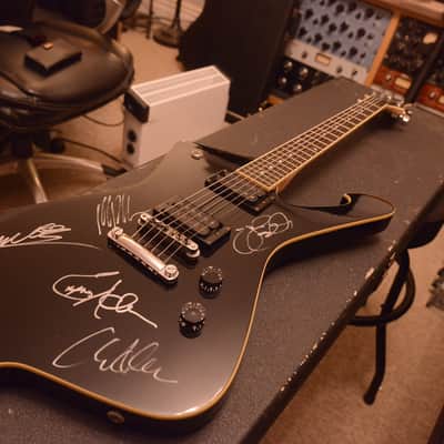 Ibanez Iceman IC 300 Famous Artist SIGNED by Lamb of God ENTIRE Band! IC300 Paul Stanley Kiss Guitar image 10