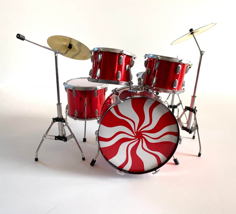 Meg White White Stripes Tribute Mini Ludwig Drum Set Replica Collectible Model image 1