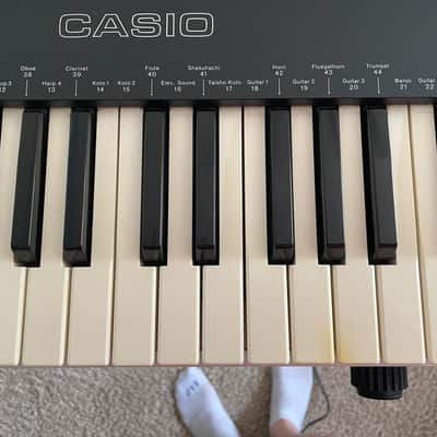 Casio CT-202 Casiotone 49-Key Synthesizer 1980s - Black No Vibrato image 4