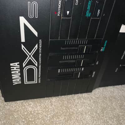 Yamaha DX7II S 16-Voice Synthesizer 1986 - 1989 - Black image 4
