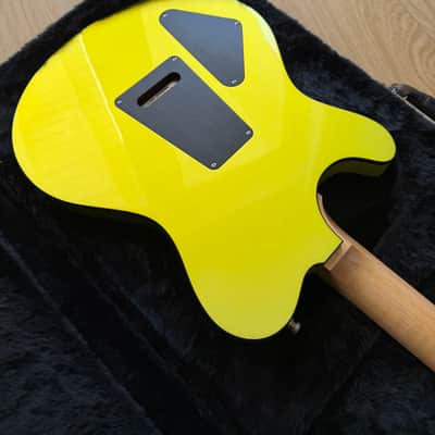 Nik Huber Dolphin 2023 - Custom Lime Green image 5