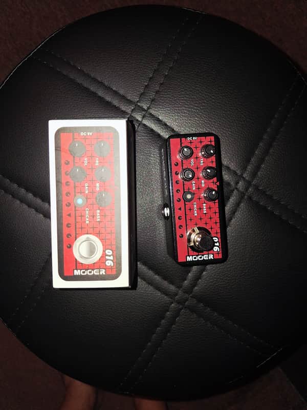 Mooer 016 Phoenix Micro Preamp 2018 - Red / Black