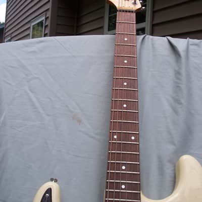 Original 80s left handed Strat strung right handed .... Stewart McDonald neck Clarence " Gatemouth " Brown signed image 5