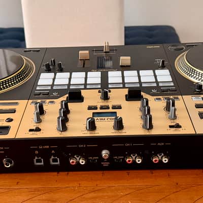 Pioneer DDJ-REV7 2-Channel DJ Controller Limited Edition Gold image 15