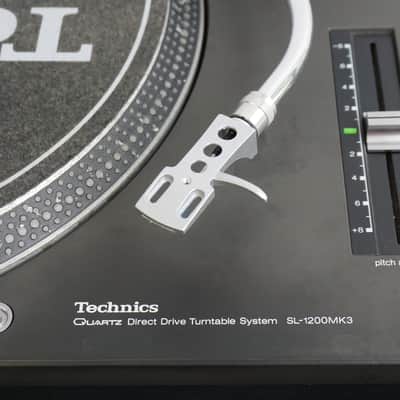 Technics SL-1210 MK3 Professional DJ Turntable Pair - Black - 240V image 14