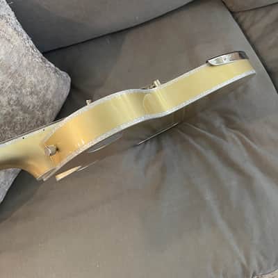 2018 Gretsch G6134T Penguin( Limited Edition Casino Gold) image 8