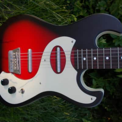 Danelectro 1457 2 Pickup baritone 2002 image 2