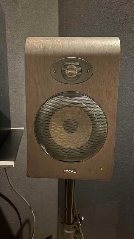Focal Shape 65 6.5" Powered Studio Monitors (Pair) 2018s - Wood image 1