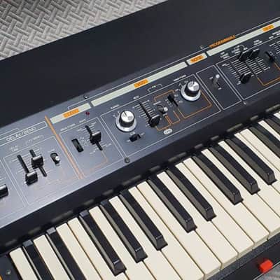 Roland Jupiter 4 ✅MIDI upgrade optional ✅ Legendary early Compunicator Synth ✅ Raw & Screaming 70s Analog Power ✅ Fully Checked & Cleaned ✅ Iconic Thick Chorus Engine ✅ Worldwide Shipping - Roland Jupiter 4 image 4