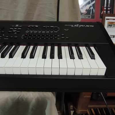 Yamaha S70XS 76 key Stage piano/Synth, Local Pickup only. [Three Wave Music] image 5