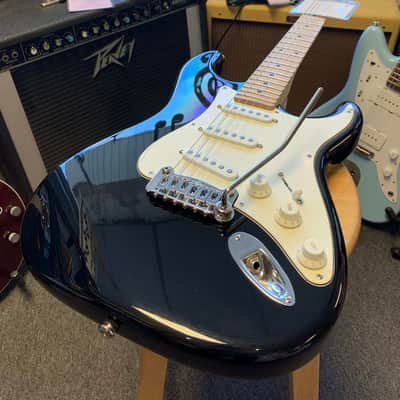 G&L Legacy USA - Black image 9