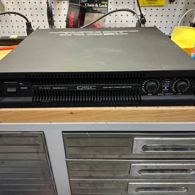 QSC PL325 Powerlight - Black image 1