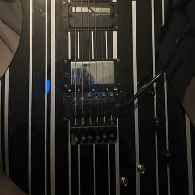 Schecter Synyster Gates Signature Synyster Custom-S Sustainiac with Schecter Humbucker 2018 - Present - Black with Silver Pinstripes image 4
