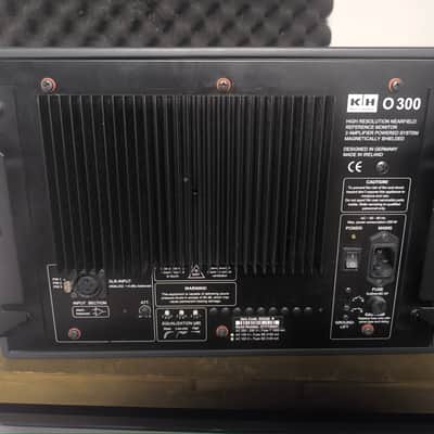 Klein and Hummel O300 set of active monitors image 3