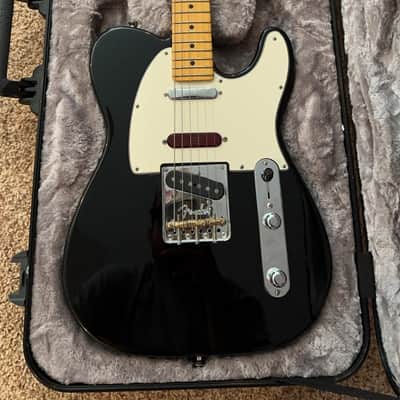 Fender American Professional II Telecaster with Maple Fretboard 2020 - Present - Black image 1