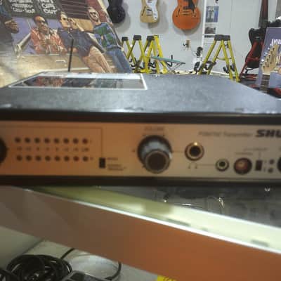 Shure PSM700 IPSM Transmitter P7T 800-830 MHZ image 1