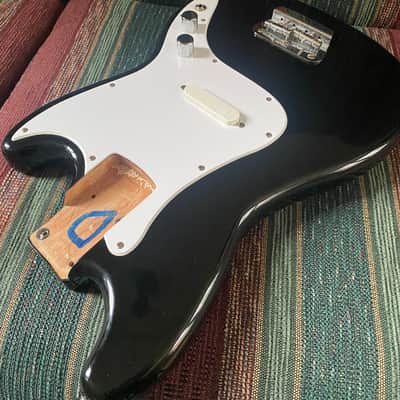 Squier Bronco Loaded Body Bild 3