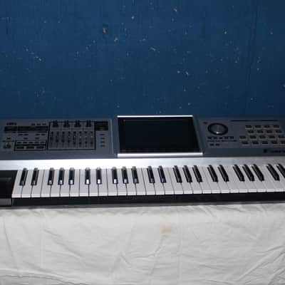 Roland Fantom G6 61-Key Keyboard Synthesizer
