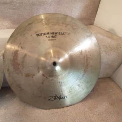 Zildjian Avedis 14 inch new beat hi hat cymbals 1077/1340 grams clean! image 3