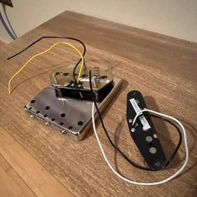 Squier  Classic Vibe  2019 - Chrome Loaded Telecaster Bridge with Brass Saddles image 5