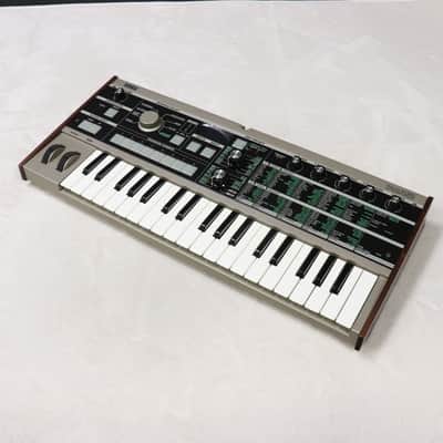 KORG microKORG [053518] (04/03)