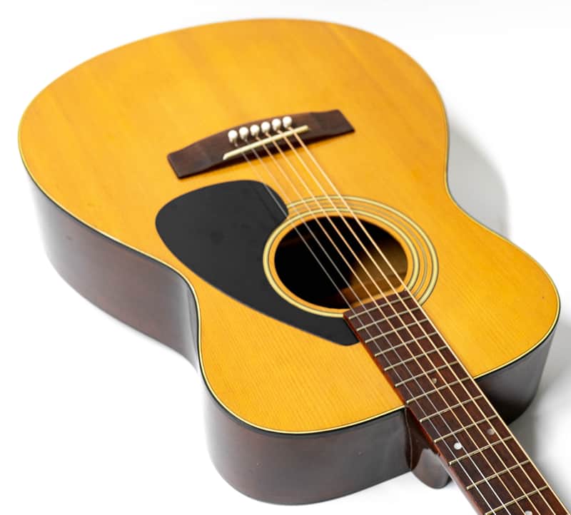 Yamaha FG-120F Auditorium Acoustic Guitar with Hardshell Case