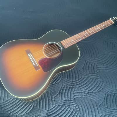 Gibson Custom Shop 2012 Ltd Ed 1942 Banner LG-2 Vintage Sunburst (1 of 35) image 2
