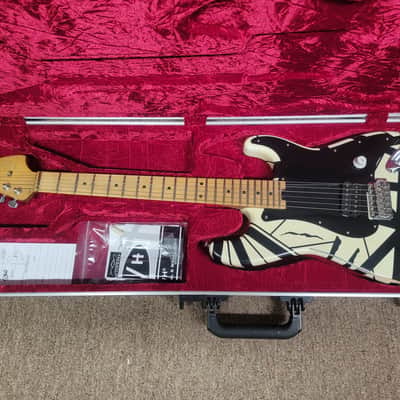 EVH Striped Series '78 Eruption 2022 - Present - Black / White Stripe Relic - WITH EVH CASE image 1