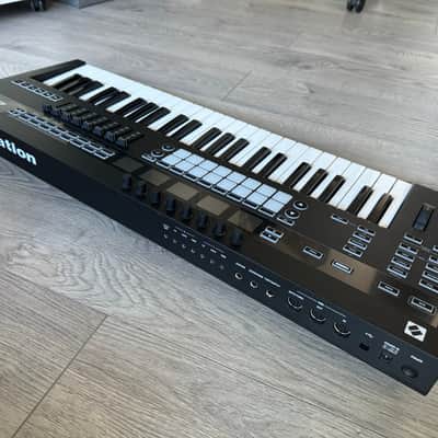 Novation 49 SL MKIII MIDI Controller 2018 - Present - Black image 2
