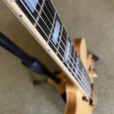 Hofner Verythin Classic Early 2000s (2003??) - Cream image 11
