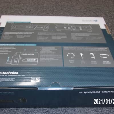 Audio-Technica ATW--1101 System 10 Guitar System image 3