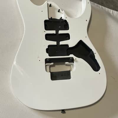 2011 Indonesian Ibanez RG350DXZ White Strat Basswood Guitar Body Edge Zero II ZPS2 Ready image 6
