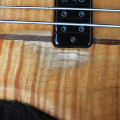 Ken Smith Maple Walnut 6 String Bass 2004 - Natural image 3