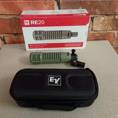 Electro-Voice RE20 Cardioid Dynamic Microphone - Gray