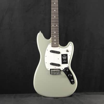 Fender Player II Mustang Cactus Gray Rosewood Fingerboard image 2