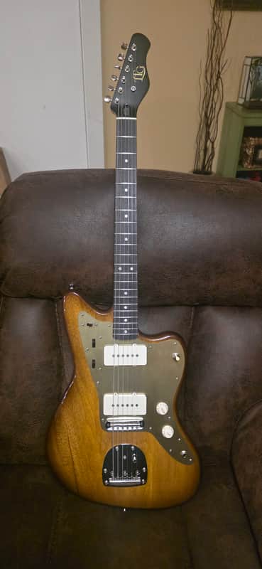 Texas Toast Super Cassanova 2026 Jazzmaster Copy image 1