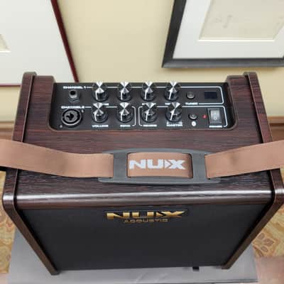 NuX AC-25 Portable Battery-Operated Acoustic Amplifier image 2