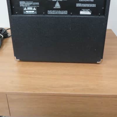 Fender Rumble 25 V3 25-Watt 1x8" Bass Combo 2015 - Present - Black image 9