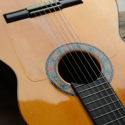 CONDE "Guitarra Conde Atocha Ciprés Rosas Azules" HARDCASE image 7