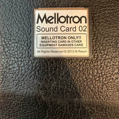 Mellotron M4000D Mini 2018 - Present - White with sound card 2 and 3 ($500 each) and flight case ($350 retail) image 4