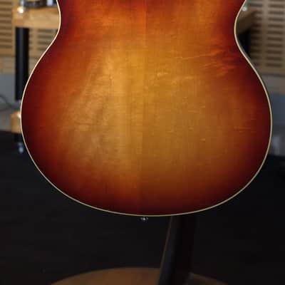 Rickenbacker 360 1983 - cherry sunburst image 10